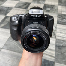 Load image into Gallery viewer, Minolta Dynax 300si