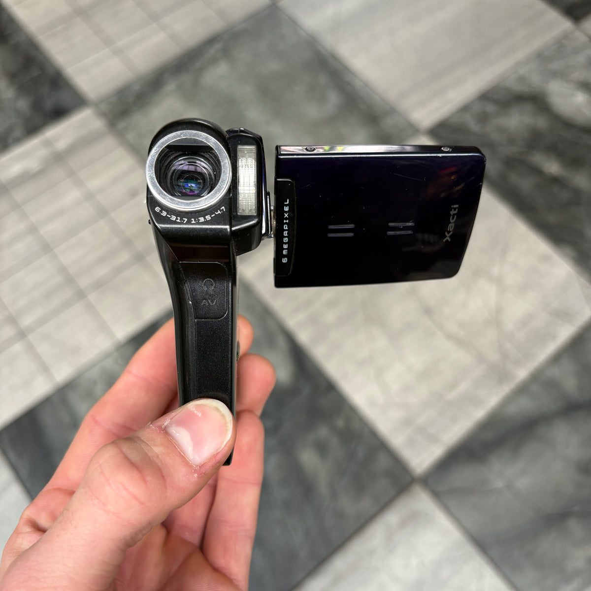 SANYO Xacti VPC-CG6EX デジタルビデオカメラ Sanyo XACTI VPC-CG6 Digital Movie Camera MPEG-4 Digicam