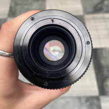 Load image into Gallery viewer, Sigma 80-200mm f/3.5-4 Lens