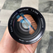 Load image into Gallery viewer, Super Takumar 200mm f/4 Lens