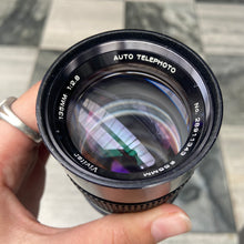 Load image into Gallery viewer, Vivitar 135mm f/2.8 Auto Telephoto Lens