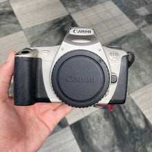 Load image into Gallery viewer, Canon EOS 300 Body