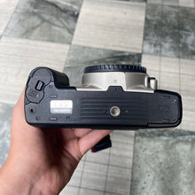 Load image into Gallery viewer, Canon EOS 300 Body