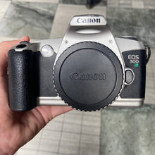 Load image into Gallery viewer, Canon EOS 500N Body