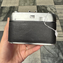 Load image into Gallery viewer, Halina Paulette Electric