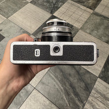 Load image into Gallery viewer, Voigtlander Vitoret
