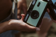 Load image into Gallery viewer, CANDID REUSABLE 35MM CAMERA