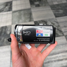 Load image into Gallery viewer, Sony HDR-CX190E Handycam