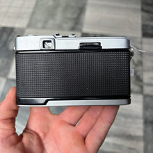 Load image into Gallery viewer, Olympus Trip 35