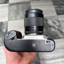Load image into Gallery viewer, Nikon F60