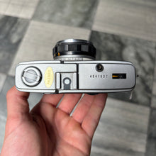 Load image into Gallery viewer, Olympus Trip 35