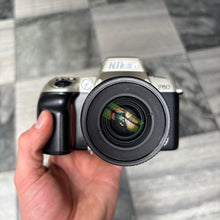 Load image into Gallery viewer, Nikon F60