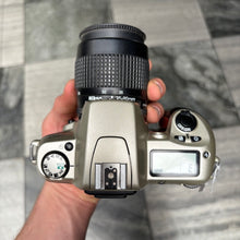 Load image into Gallery viewer, Nikon F60