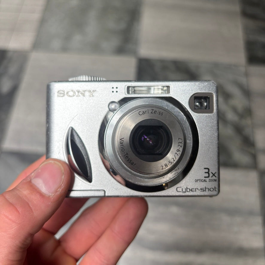 Sony Cyber-Shot DSC-W7