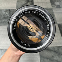 Load image into Gallery viewer, Zoom-Nikkor Auto 43-86mm f/3.5 Lens