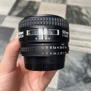 AF Nikkor 50mm f/1.4D Lens