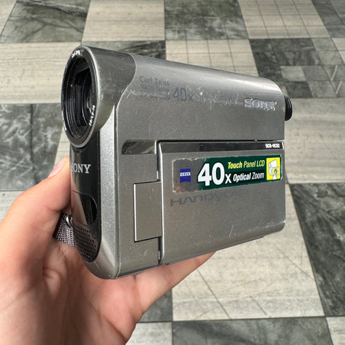 Sony DCR-HC52E MiniDV Camcorder