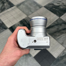 Load image into Gallery viewer, Fujifilm FinePix S3000