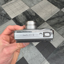 Load image into Gallery viewer, Fujifilm finepix A700