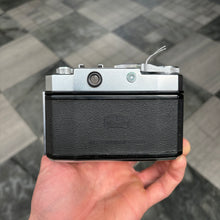 Load image into Gallery viewer, Zeiss Ikon Contina II