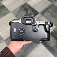 Load image into Gallery viewer, Minolta Dynax 505si
