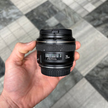 Load image into Gallery viewer, Canon AF 28mm f/1.8 Lens