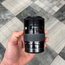 Load image into Gallery viewer, Minolta AF Zoom 100-200mm f/4.5(22) Lens