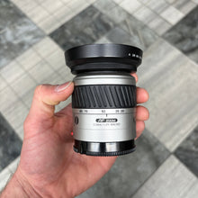 Load image into Gallery viewer, Minolta AF Zoom 28-80mm f/3.5(22)-5.6 Lens