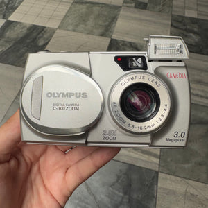 Olympus C-300 Zoom – Junktion NZ Olympus C-300 Zoom – Junktion NZ