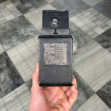 Load image into Gallery viewer, Rollei Rolleicord II