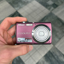 Load image into Gallery viewer, Nikon Coolpix S220