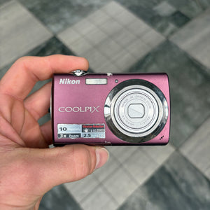 Nikon Coolpix S220