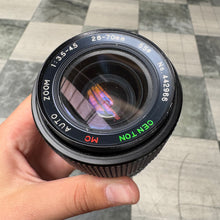 Load image into Gallery viewer, Centon MC Auto Zoom 28-70mm f/3.5-4.5 Lens