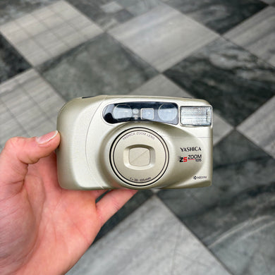 Yashica EZS Zoom 105