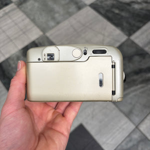 Yashica EZS Zoom 105