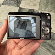 Load image into Gallery viewer, Nikon Coolpix S3000