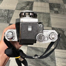 Load image into Gallery viewer, Nikon F