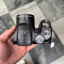 Load image into Gallery viewer, Fujifilm FinePix S2960
