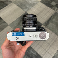 Load image into Gallery viewer, Pentax Spotmatic SP