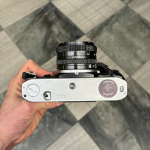 Load image into Gallery viewer, Canon AE-1