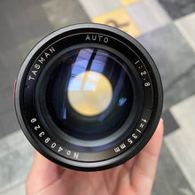 Load image into Gallery viewer, Tasman Auto 135mm f/2.8 lens