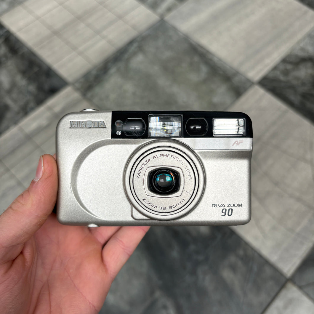 Minolta Riva Zoom 90