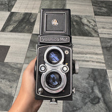 Load image into Gallery viewer, Yashica Mat