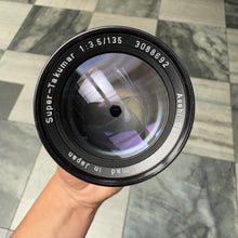 Load image into Gallery viewer, Super-Takumar 135mm f/3.5 Lens