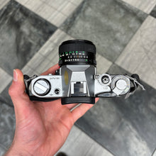 Load image into Gallery viewer, Canon AE-1