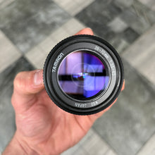 Load image into Gallery viewer, Tamron 28-70mm f/3.5-4.5 lens