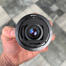 Load image into Gallery viewer, Tamron 28-70mm f/3.5-4.5 lens