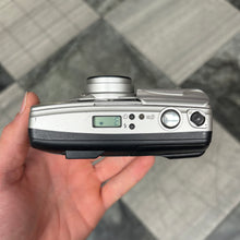 Load image into Gallery viewer, Olympus Superzoom 70G