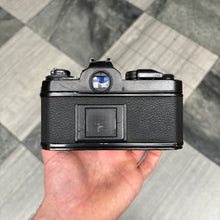 Load image into Gallery viewer, Nikon FE2