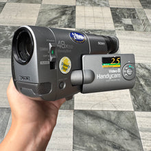 Load image into Gallery viewer, Sony CCD-TRV21E PAL Handycam